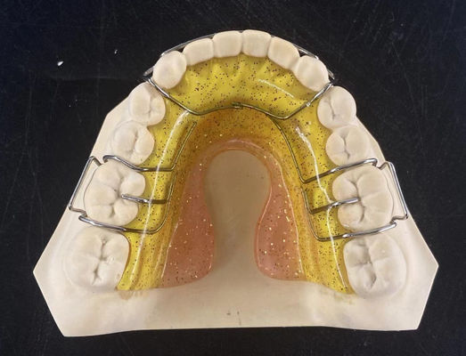 Portable Hawley Orthodontic Retainer Long Lasting With Smooth Surface